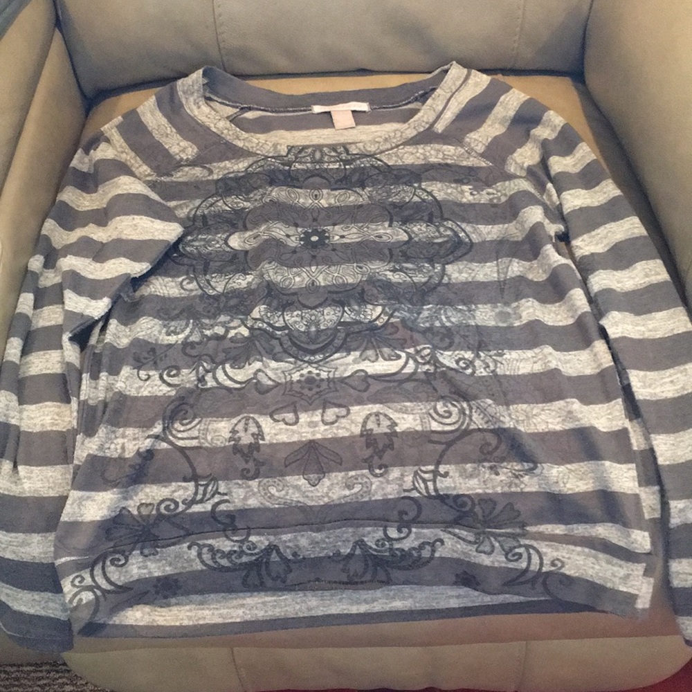 Juniors large long sleeve T-shirt